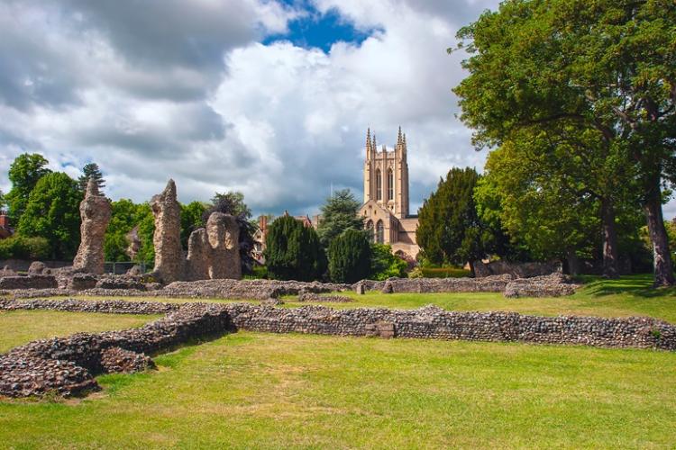 Bury-St-Edmunds Ruins 